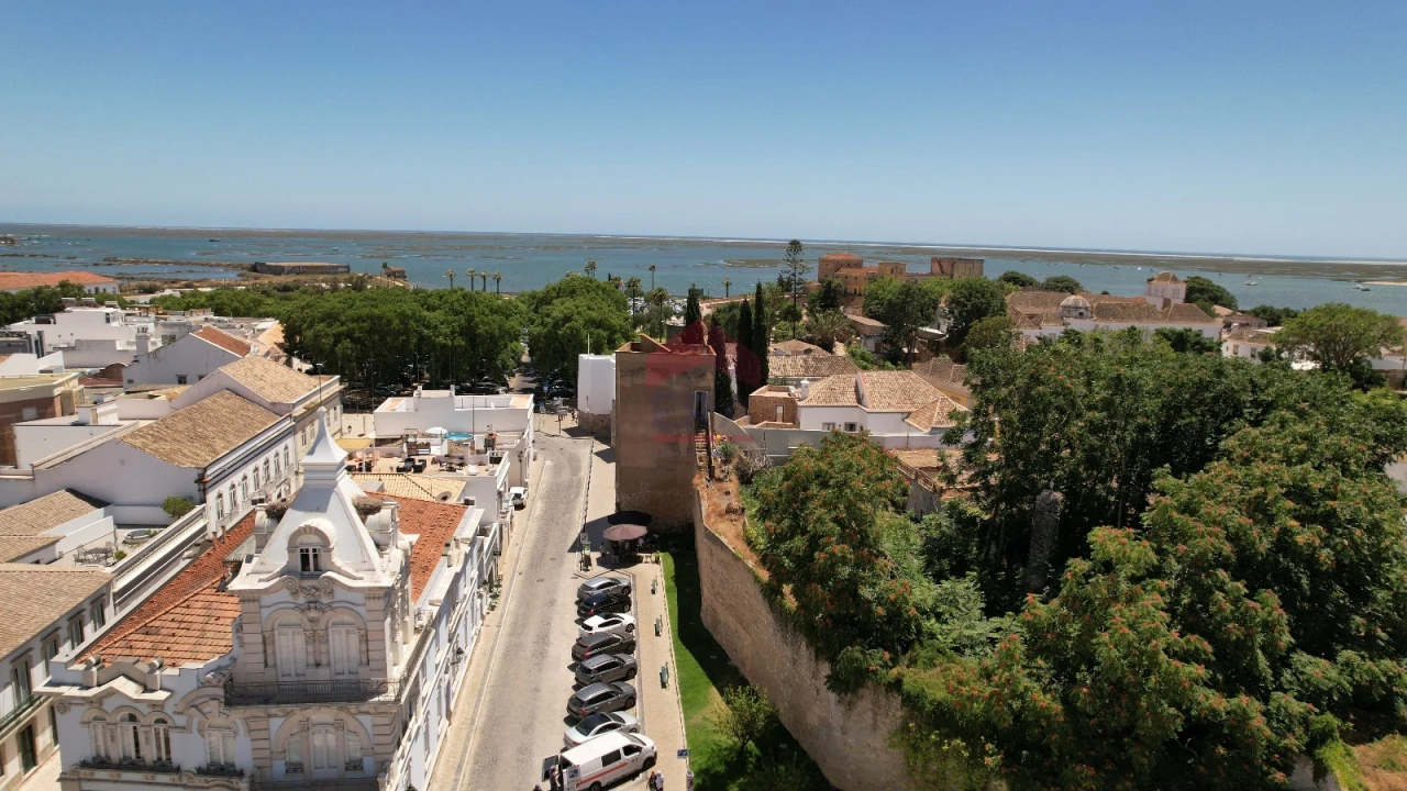 Loja para Arrendamento em Faro (Sé e São Pedro) Foto 14