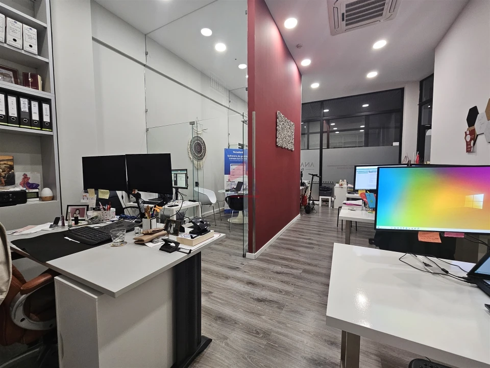 Loja para Arrendamento em Faro (Sé e São Pedro) Foto 3