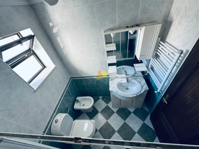 Apartamento T4 para Arrendamento em Buarcos Foto 27