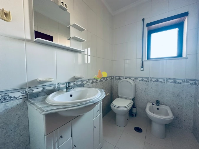 Apartamento T4 para Arrendamento em Buarcos Foto 9