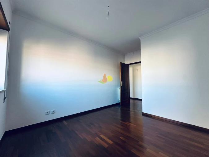 Apartamento T4 para Arrendamento em Buarcos Foto 30