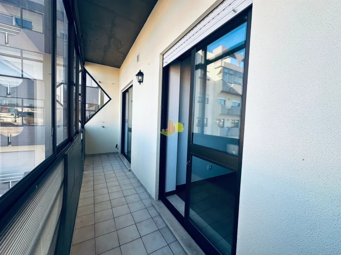 Apartamento T4 para Arrendamento em Buarcos Foto 12