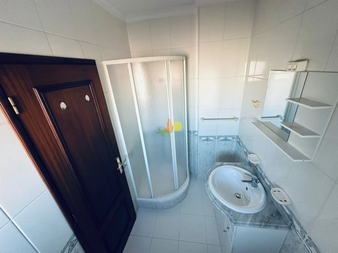 Apartamento T4 para Arrendamento em Buarcos Foto 10