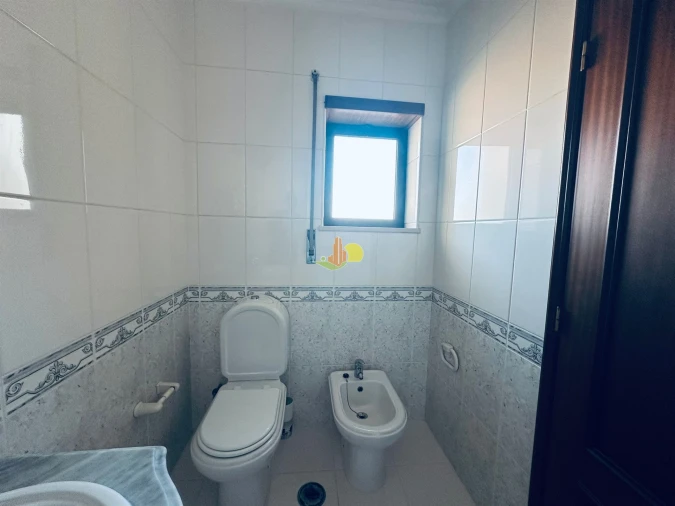 Apartamento T4 para Arrendamento em Buarcos Foto 8