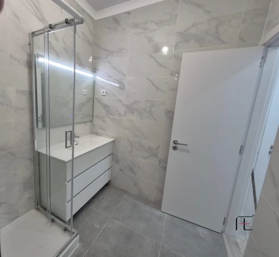 Apartamento T3 para Venda em Venteira Foto 18