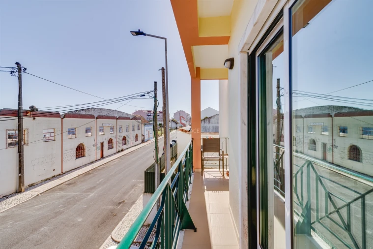 Apartamento T4 para Venda em Pinhal Novo Foto 13