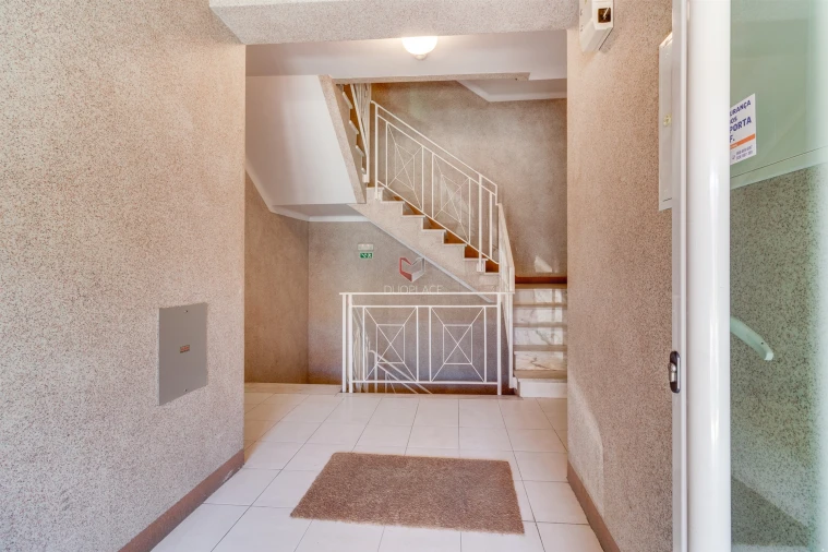 Apartamento T4 para Venda em Pinhal Novo Foto 31