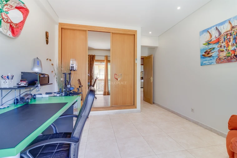 Apartamento T4 para Venda em Pinhal Novo Foto 26