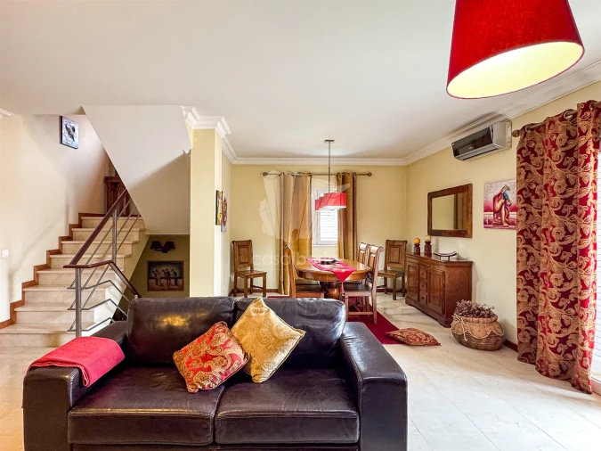 Moradia T4 para Venda em Alcabideche Foto 9