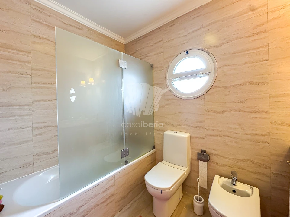 Moradia T4 para Venda em Alcabideche Foto 21