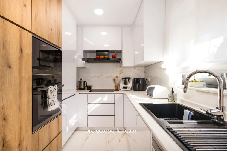 Moradia T3 para Venda em São Felix da Marinha Foto 1