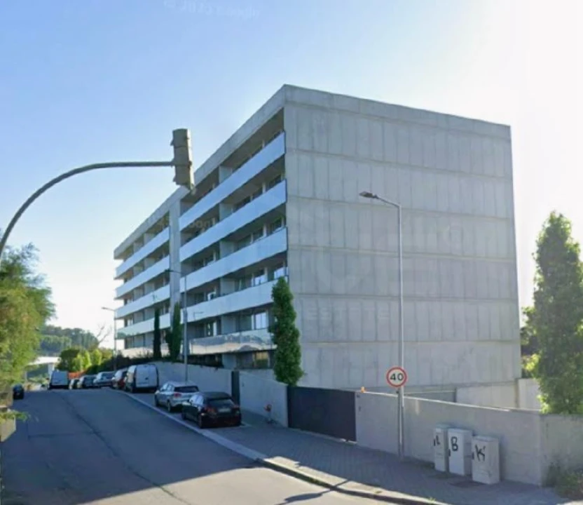 Apartamento T1 para Venda em Oliveira do Douro Foto 6