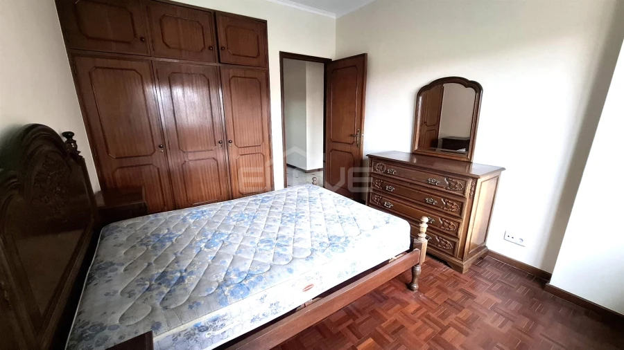 Apartamento T3 para Arrendamento em Santa Marinha e São Pedro da Afurada Foto 11