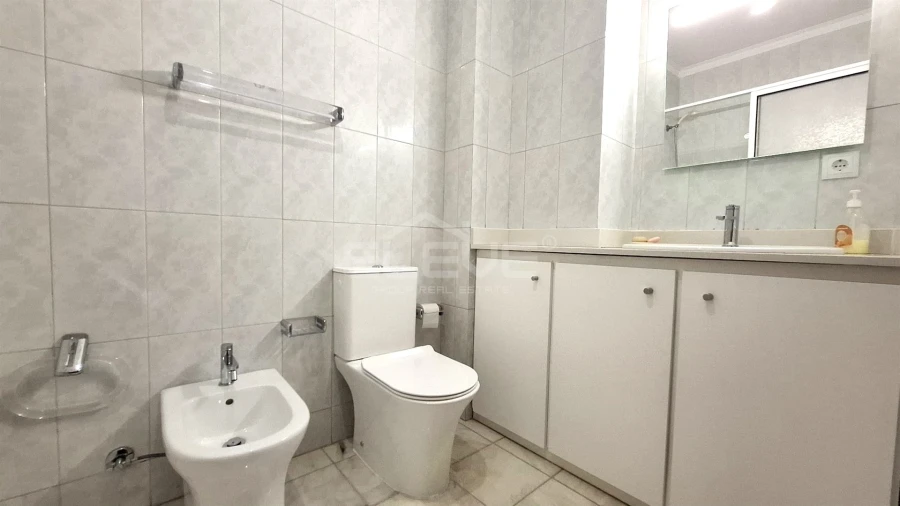 Apartamento T3 para Arrendamento em Santa Marinha e São Pedro da Afurada Foto 13