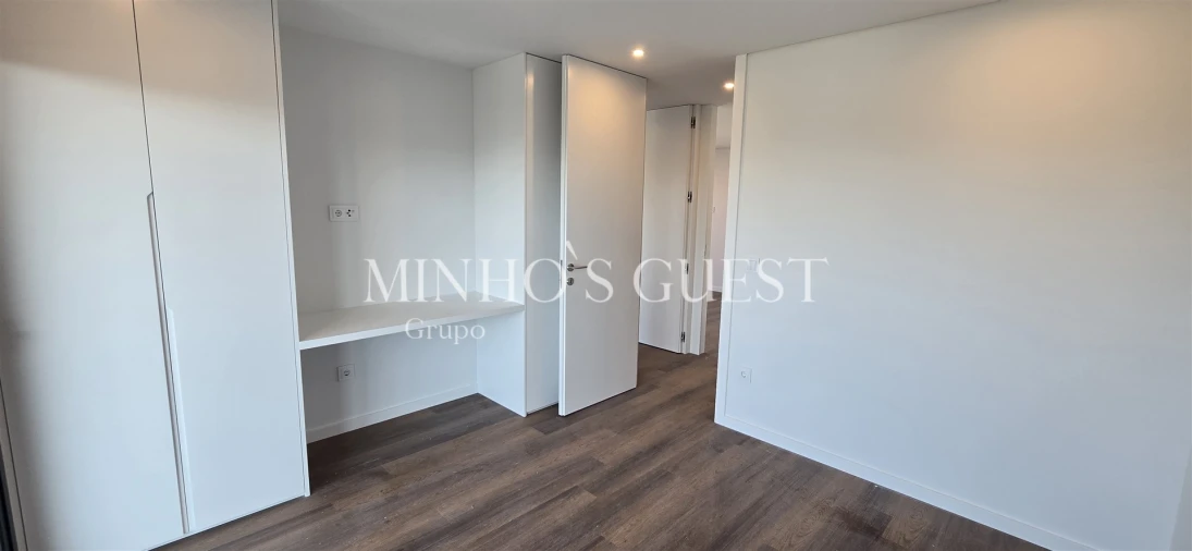 Apartamento T3 para Venda em Ferreiros e Gondizalves Foto 17