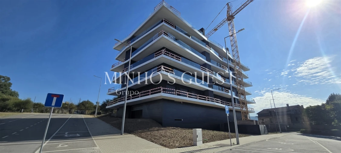 Apartamento T3 para Venda em Ferreiros e Gondizalves Foto 3