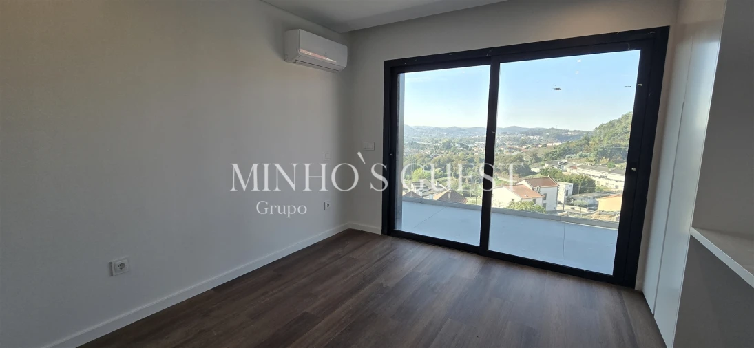 Apartamento T3 para Venda em Ferreiros e Gondizalves Foto 16
