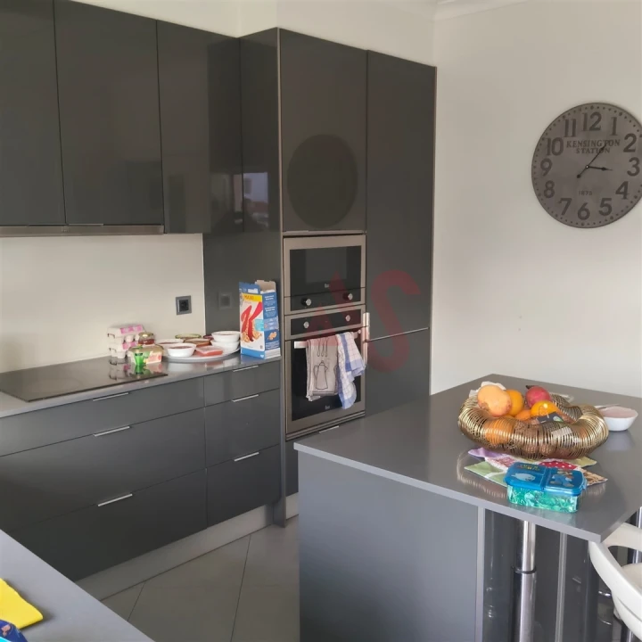 Moradia T3 para Venda em Albufeira e Olhos de Água Foto 9
