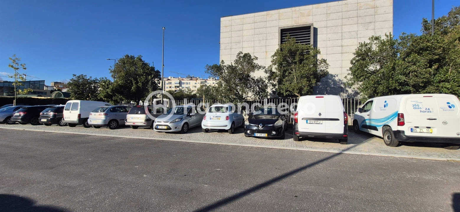 Loja para Arrendamento em Barcelos, V.Boa, V.Frescainha Foto 5