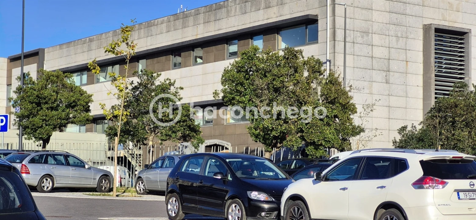 Loja para Arrendamento em Barcelos, V.Boa, V.Frescainha Foto 2