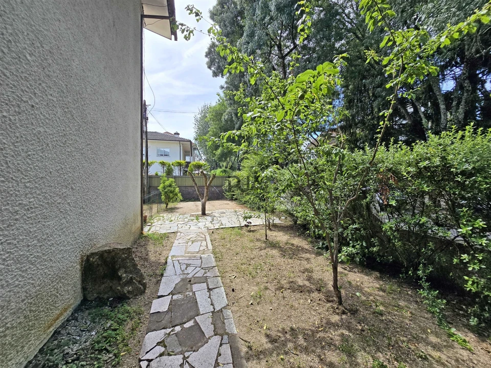 Apartamento T4 para Venda em Rio de Loba Foto 24