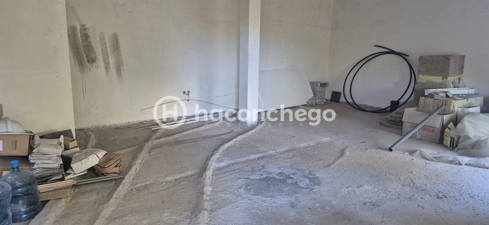 Loja para Arrendamento em Barcelos, V.Boa, V.Frescainha Foto 7