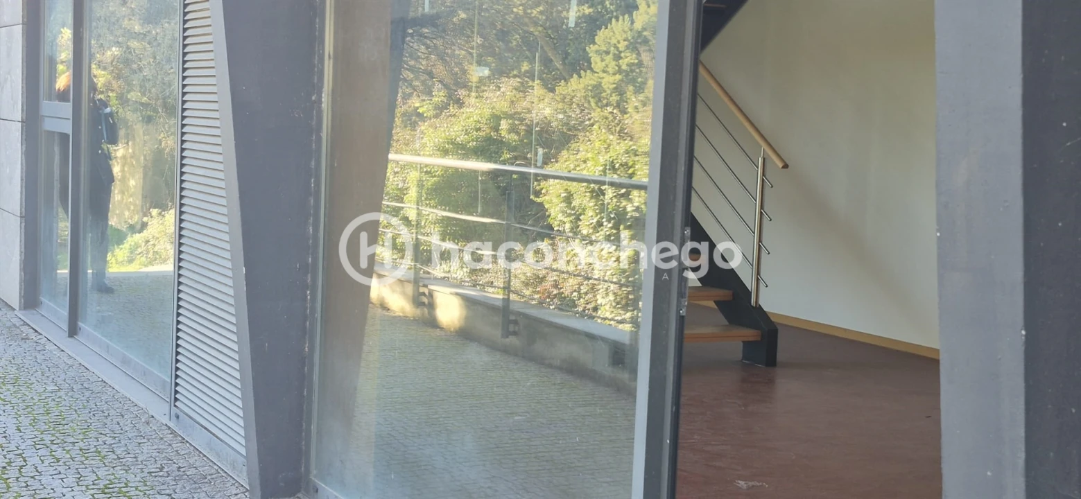 Loja para Arrendamento em Barcelos, V.Boa, V.Frescainha Foto 7
