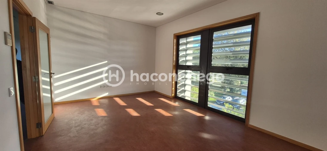 Loja para Arrendamento em Barcelos, V.Boa, V.Frescainha Foto 15