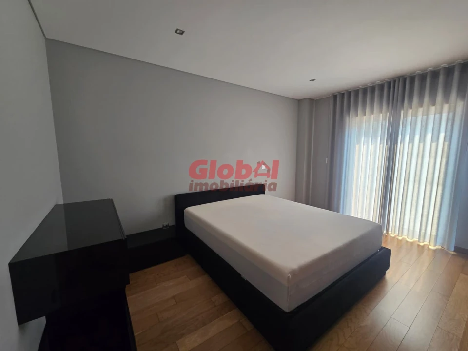 Apartamento T1 para Venda em Viseu Foto 6