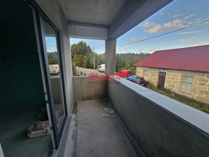 Moradia T3 para Venda em Couto de Baixo e Couto de Cima Foto 7