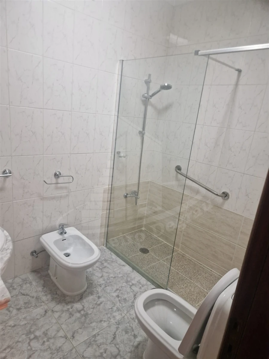 Moradia T3 para Arrendamento em Caldelas Foto 9