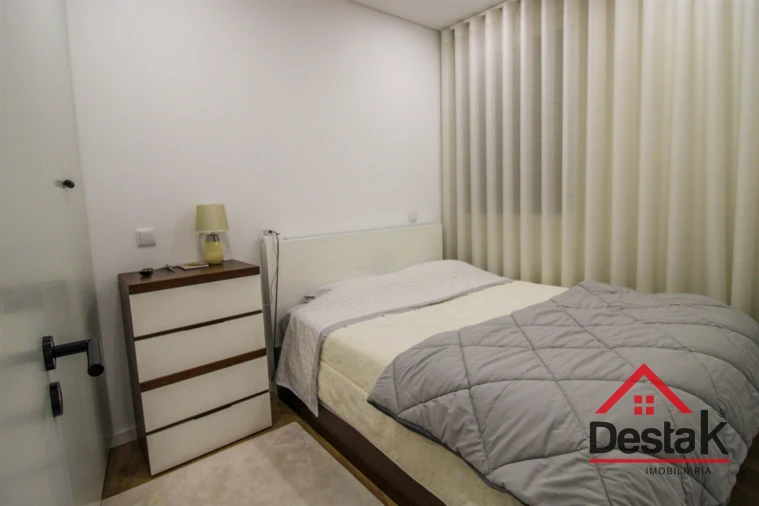 Apartamento T1 para Arrendamento em Abraveses Foto 9