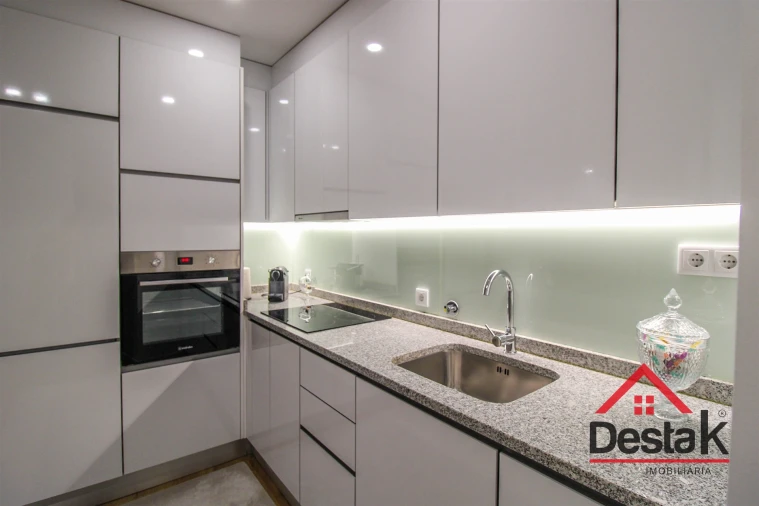 Apartamento T1 para Arrendamento em Abraveses Foto 2