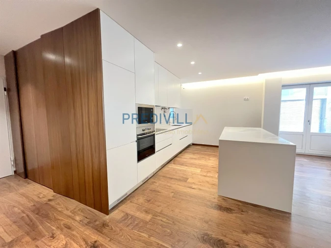 Apartamento T3 para Venda em Póvoa de Varzim, Beiriz e Argivai Foto 1