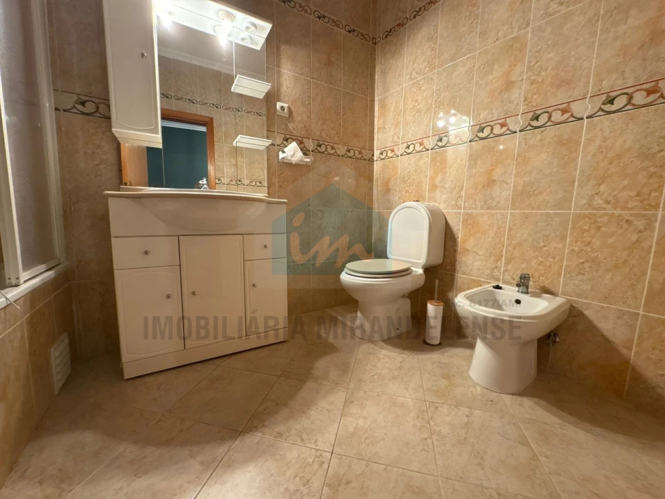 Apartamento T2 para Venda em Mirandela Foto 12