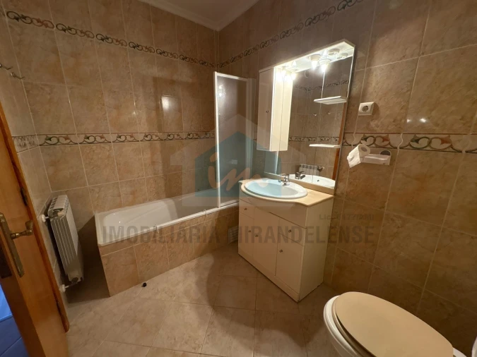 Apartamento T2 para Venda em Mirandela Foto 13