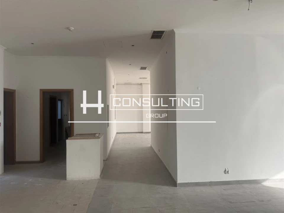 Loja para Arrendamento em Barcarena Foto 12