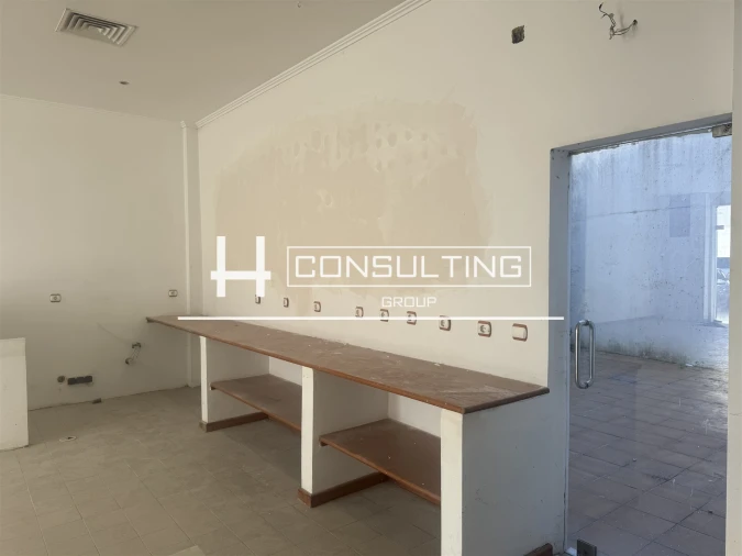 Loja para Arrendamento em Barcarena Foto 9