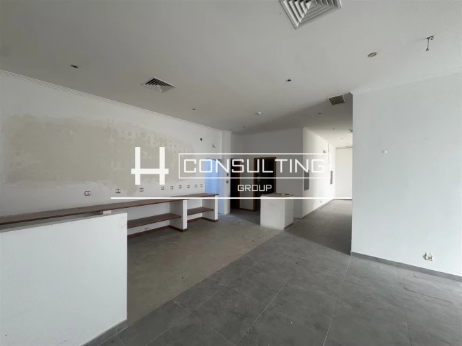 Loja para Arrendamento em Barcarena Foto 3