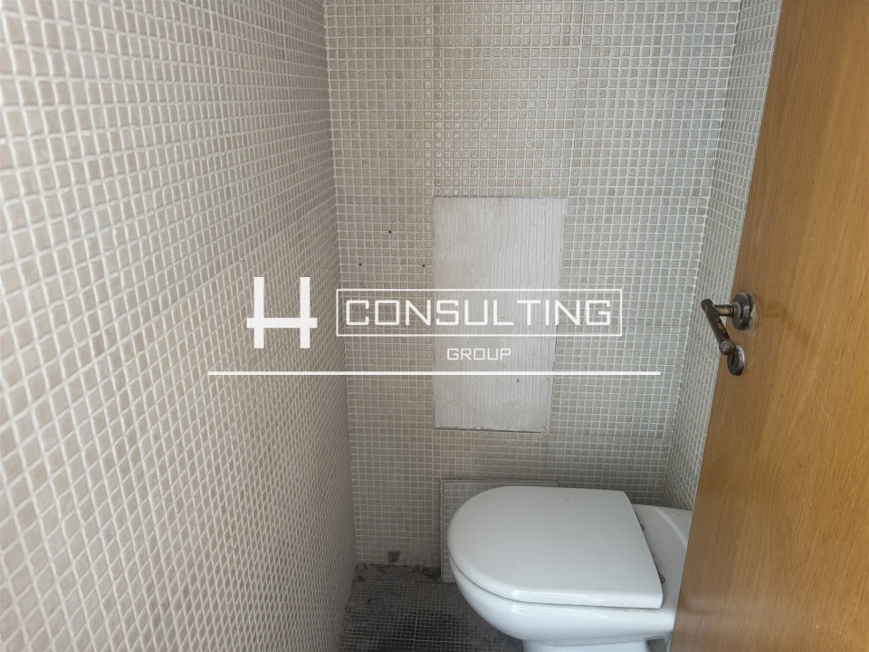 Loja para Arrendamento em Barcarena Foto 17