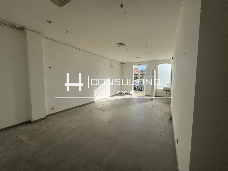 Loja para Arrendamento em Barcarena Foto 22