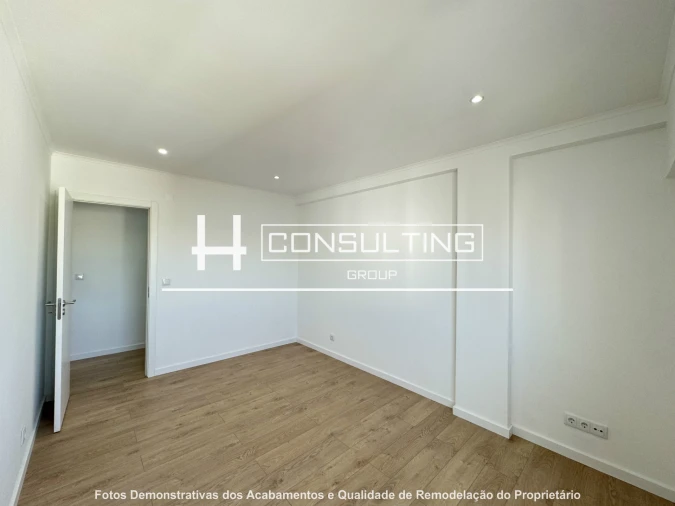 Apartamento T4 para Venda em Águas Livres Foto 6