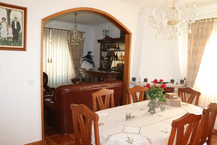 Moradia T5 para Venda em Santo Tirso, Couto (Santa Cristina e São Miguel) e Burgães Foto 17