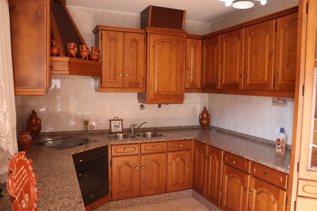 Moradia T5 para Venda em Santo Tirso, Couto (Santa Cristina e São Miguel) e Burgães Foto 8