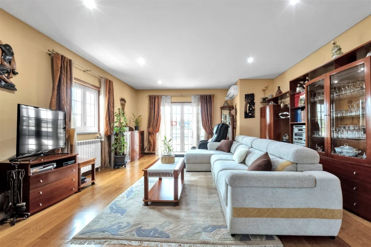 Moradia T3 para Venda em São João de Ver Foto 1