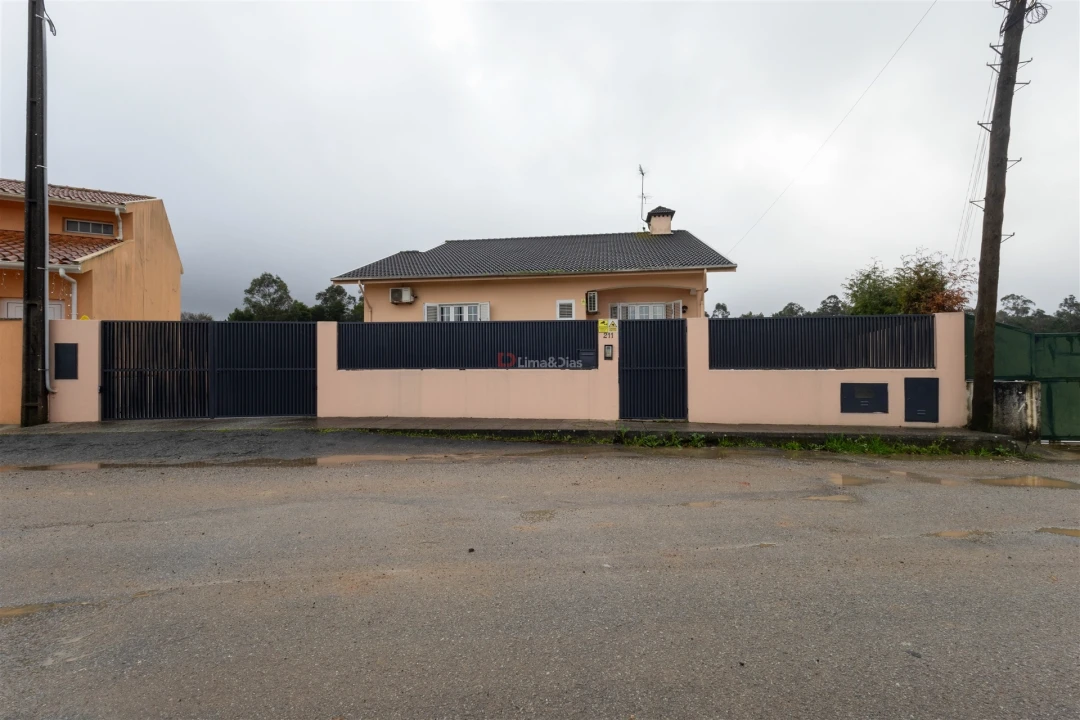 Moradia T3 para Venda em São João de Ver Foto 39