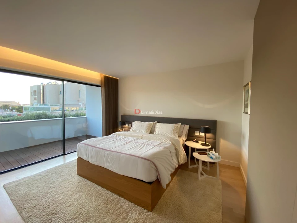 Moradia T3 para Venda em Madalena Foto 23