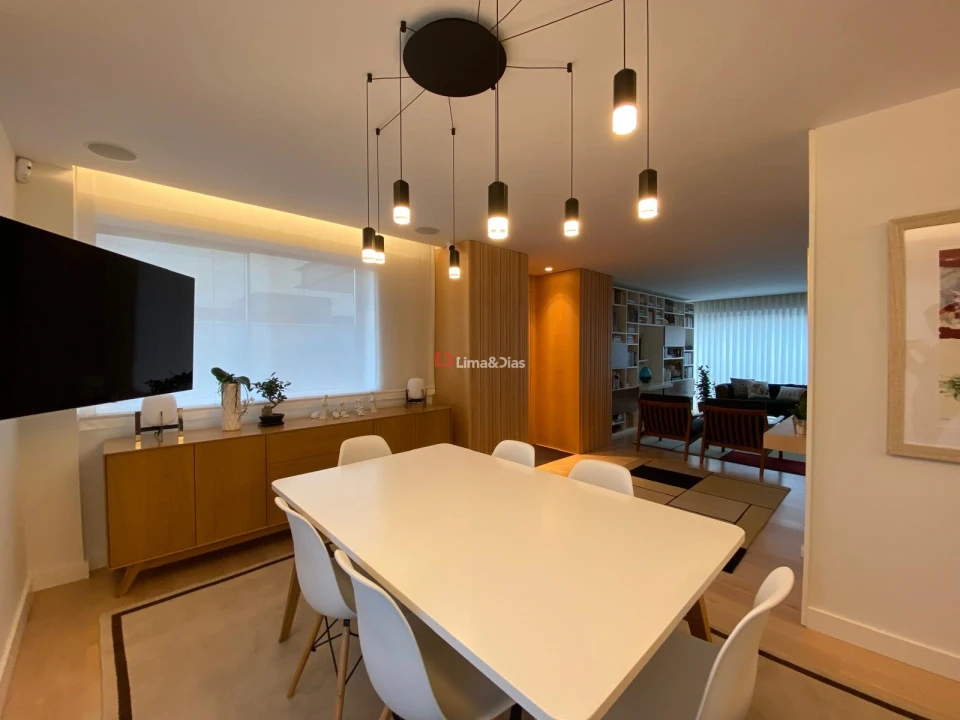 Moradia T3 para Venda em Madalena Foto 32