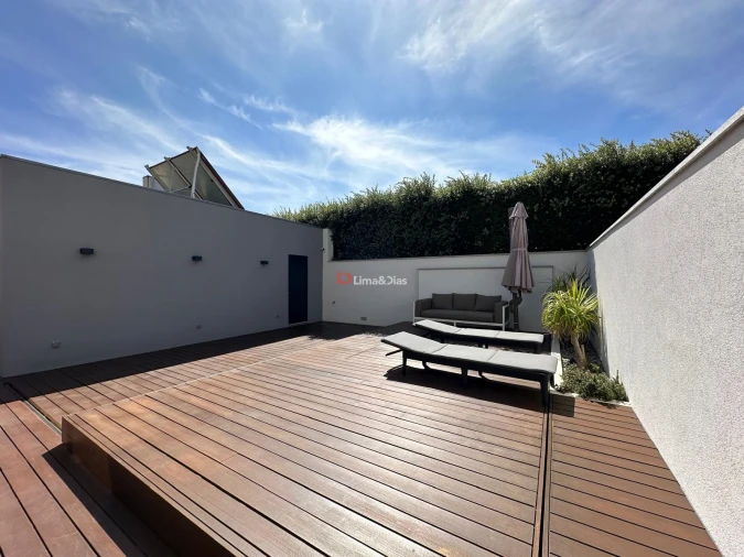 Moradia T3 para Venda em Madalena Foto 9