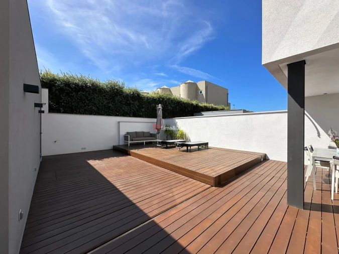 Moradia T3 para Venda em Madalena Foto 10